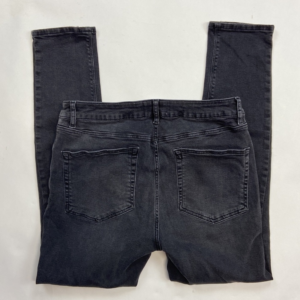 ASOS Design High Rise Destroyed Skinny Leg Ripped Factory Faded Designer Jeans - Picture 3 of 16